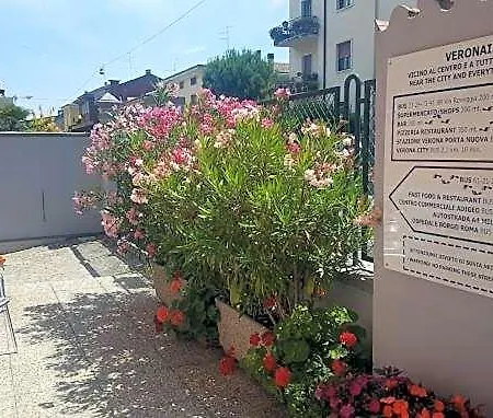 Residence Verona Inn Hotel apartamentowy 4*