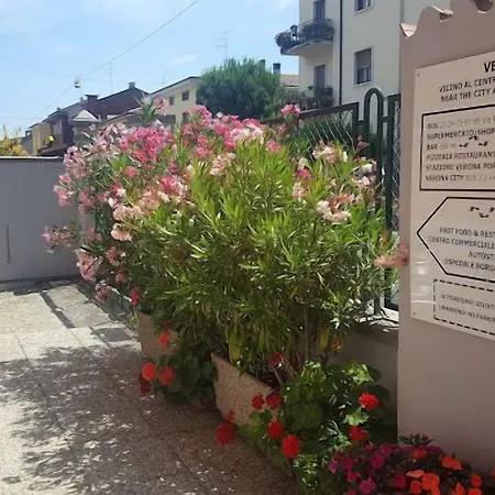 Residence Verona Inn Lägenhetshotell